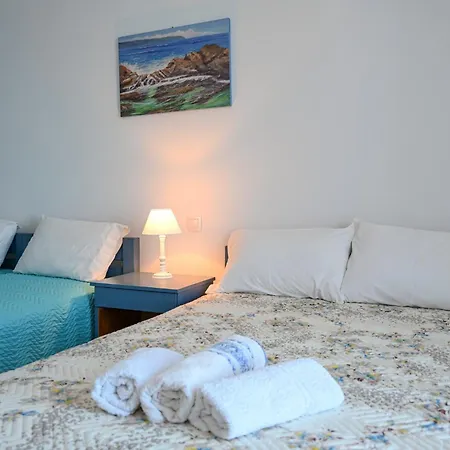 Panormos View בית נופש