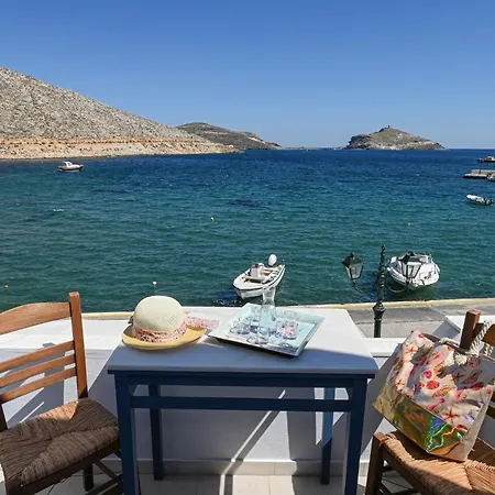 Panormos View בית נופש *