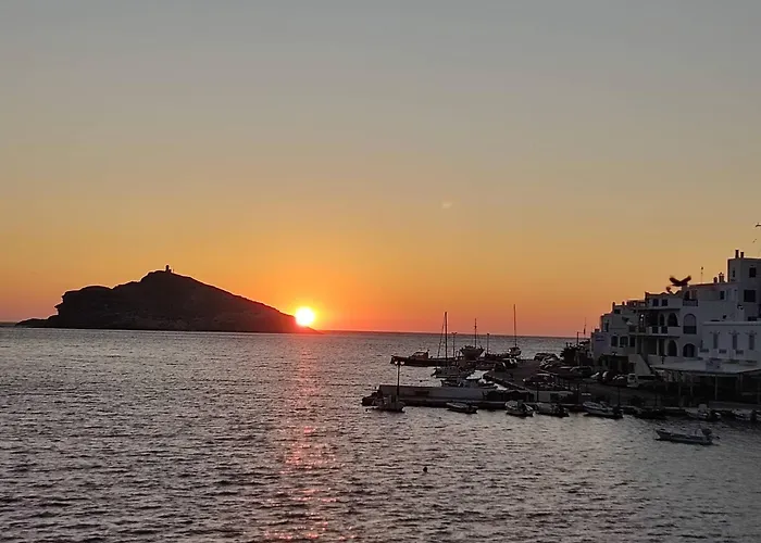 Semesterbostad Panormos View Planitis (Tinos)